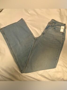 Old Navy Wow Wide-Leg Jeans NWT